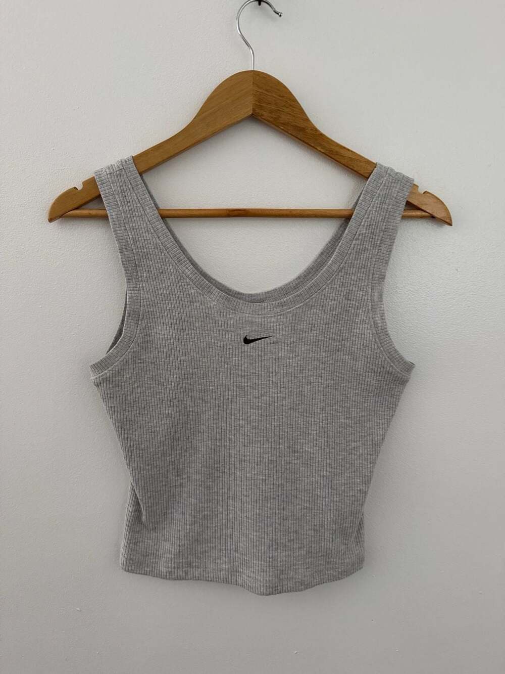 Nike Gray Ribbed Tank Top with Embroidered Mini Swoosh Size L